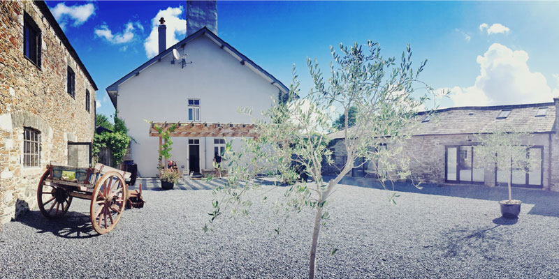 The Courtyard at ANRÁN